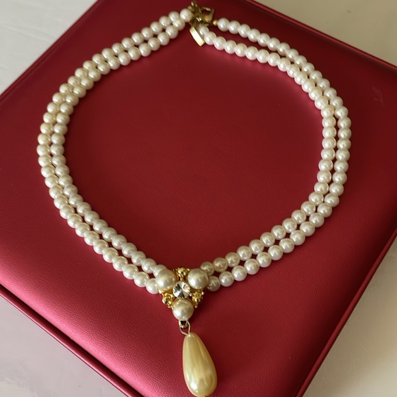 Beautiful TwoPearl Strands Choker. - Picture 5 of 11